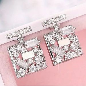 NEW Zircon Stud Earrings perfume bottle shape pierced ears shiny like diamonds